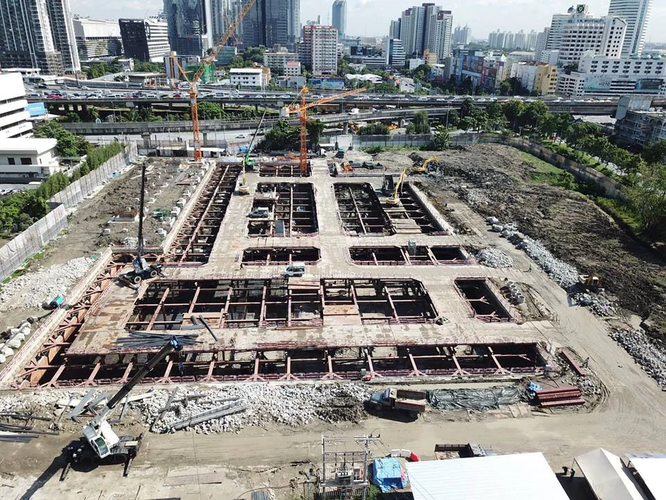 Wide view of construction and bracing works on a public infrastructure site